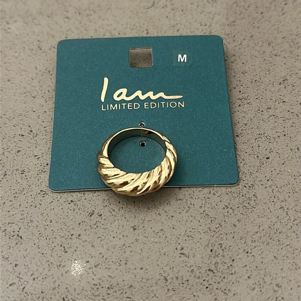 NEW I am limited edition gold tone ring size Medium